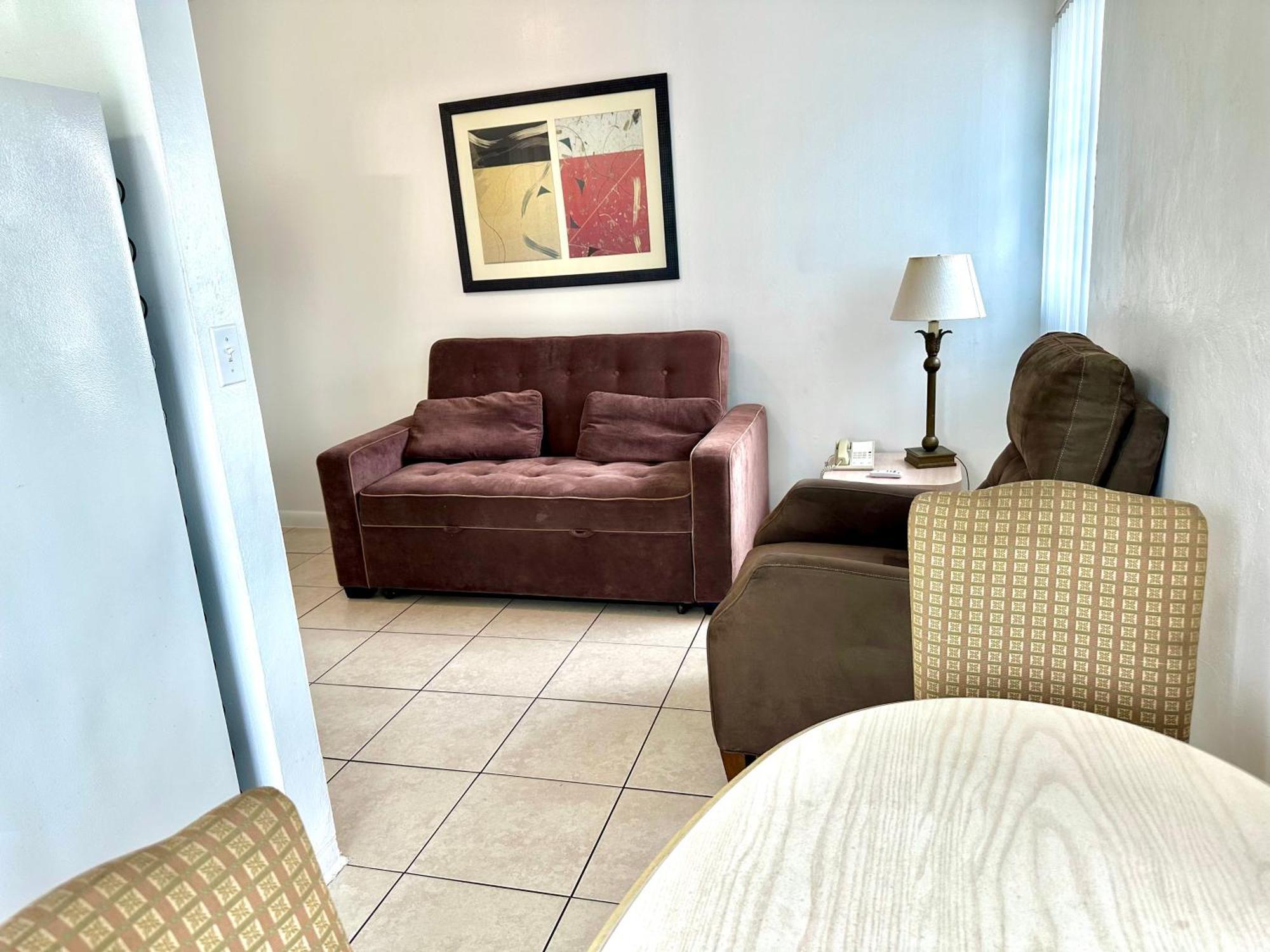One-Bedroom Apartment